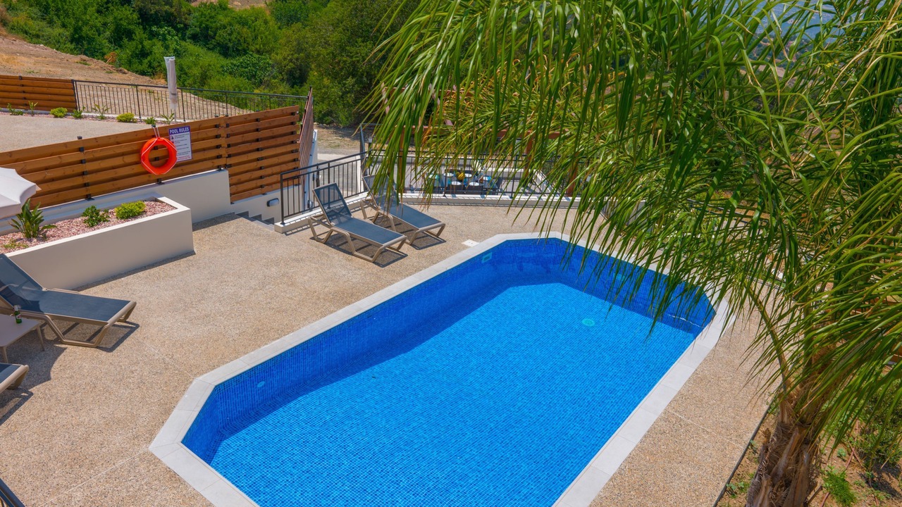 Photo of Outdoor in Meladeia