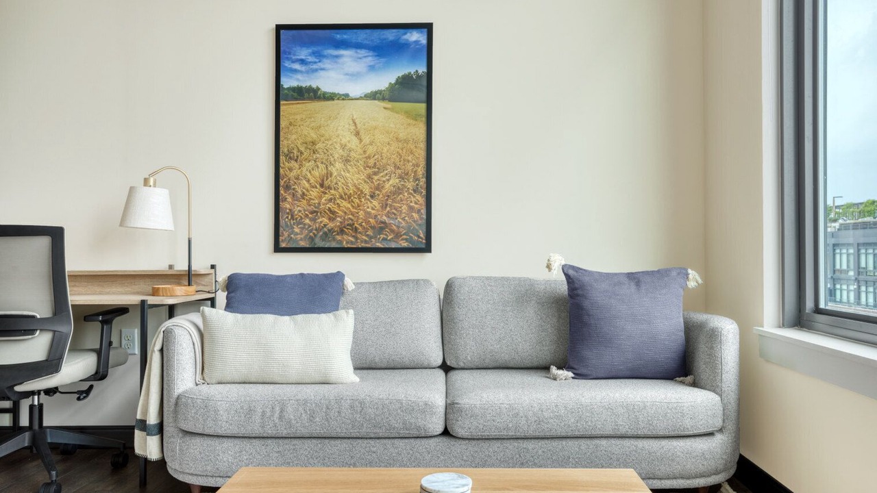 Photo of Livingroom in H Street Corridor