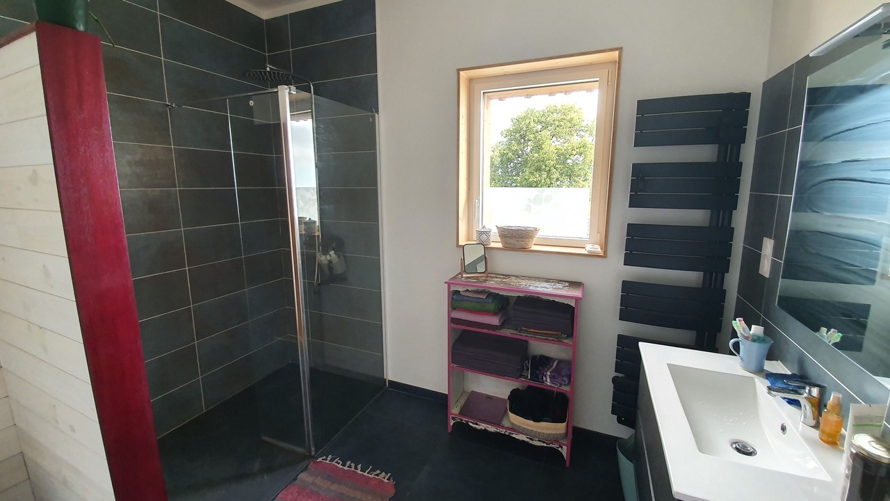 Photo of Bathroom in Plouider