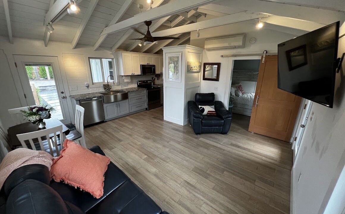 Photo of Livingroom in Jamestown