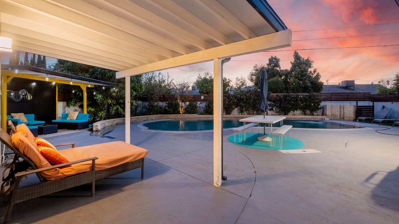 Photo of Outdoor in Reseda
