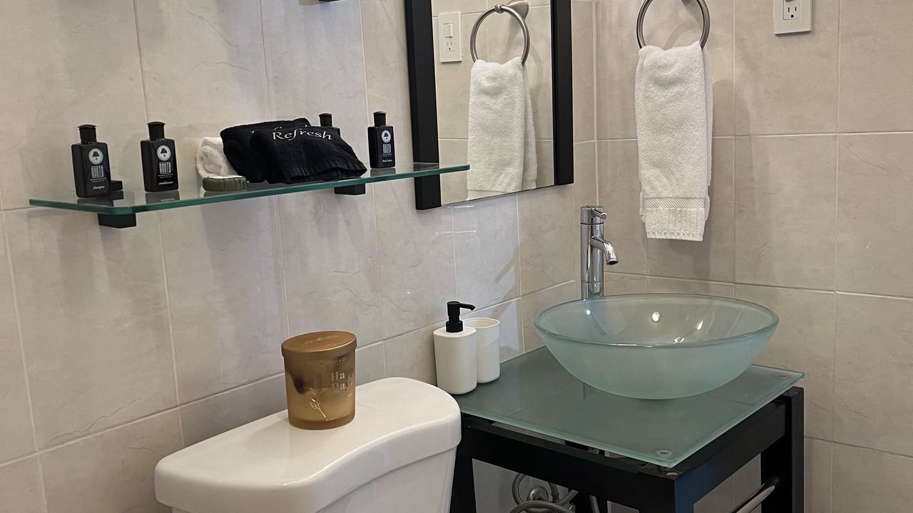 Photo of Bathroom in Parque
