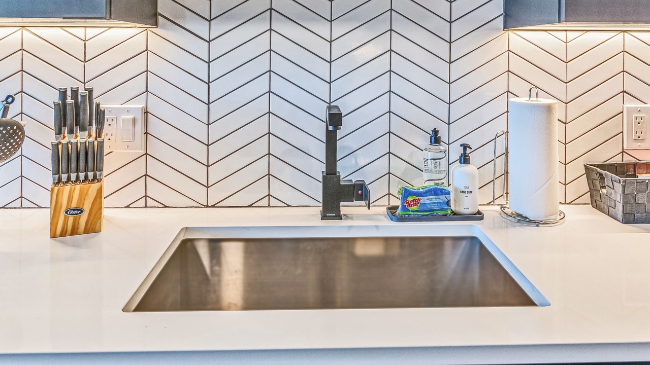 Photo of Kitchen in Thunderbird Industrial Airpark