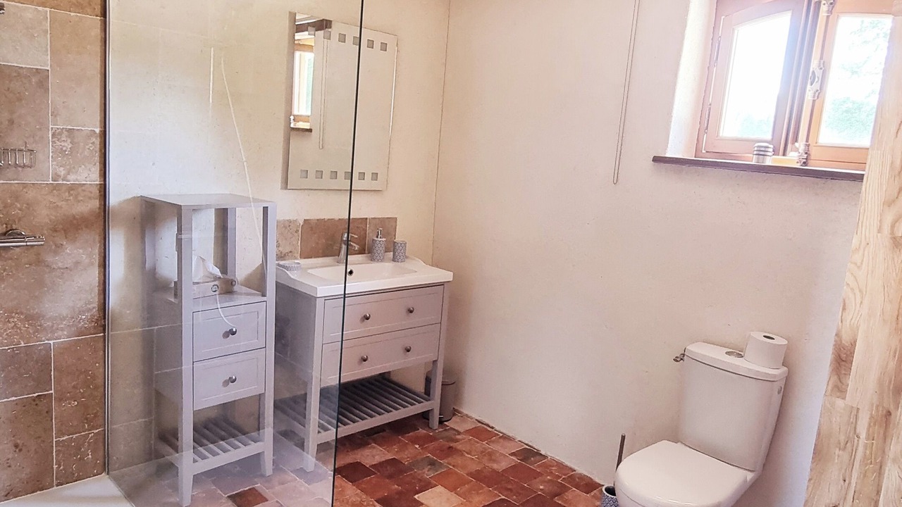 Photo of Bathroom in Pruniers-en-Sologne