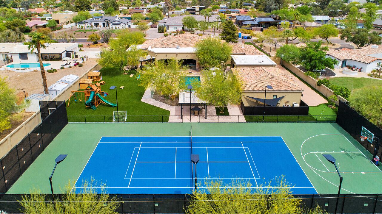 Photo of Outdoor in Paradise Valley Village
