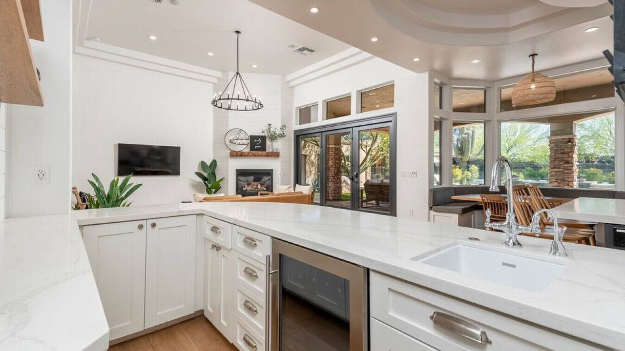 Photo of Bedroom in Paradise Valley Village