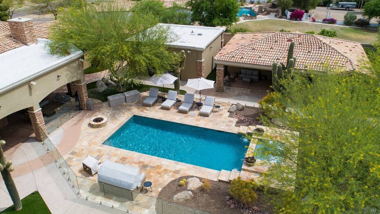 Photo of Outdoor in Paradise Valley Village