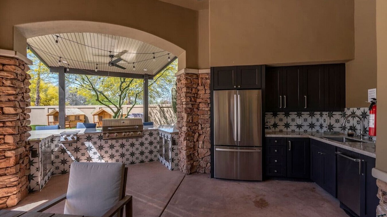 Photo of Outdoor in Paradise Valley Village