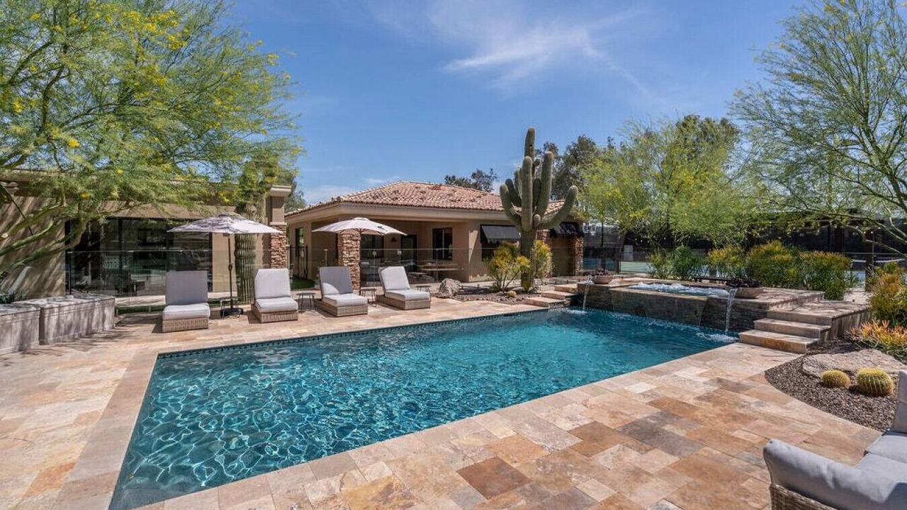 Photo of Outdoor in Paradise Valley Village