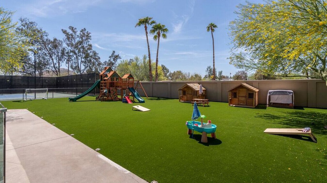 Photo of Others in Paradise Valley Village