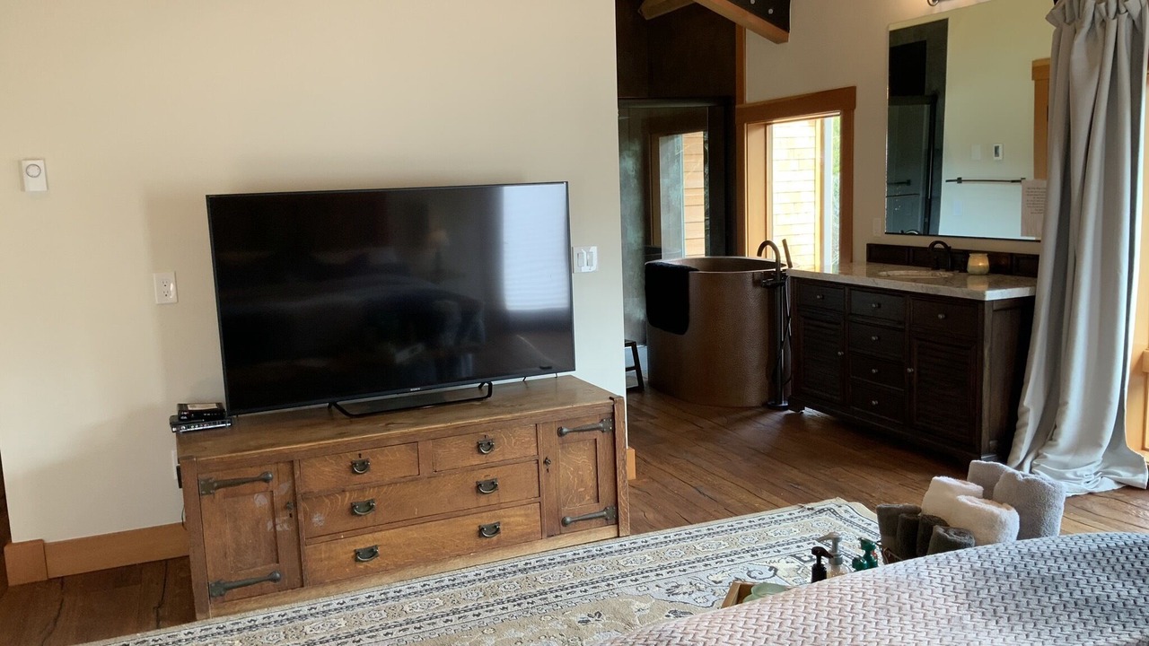 Photo of Bedroom in Port Orford