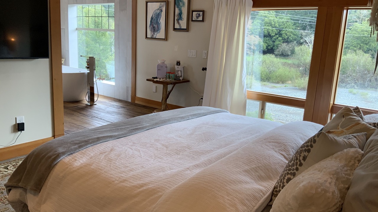 Photo of Bedroom in Port Orford
