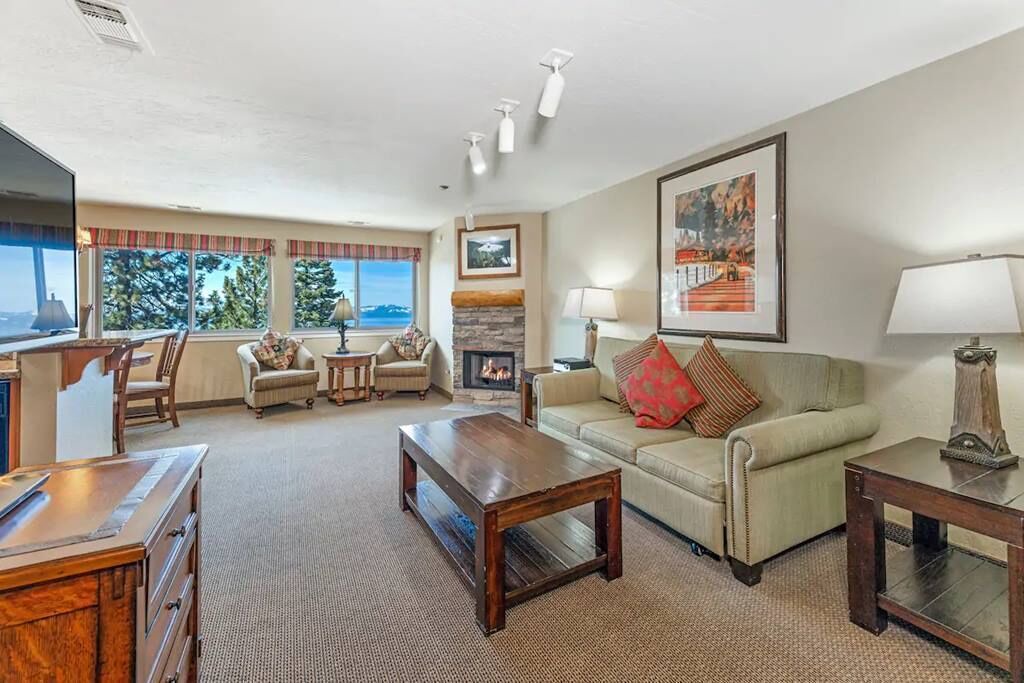 Photo of Livingroom in Lower Kingsbury