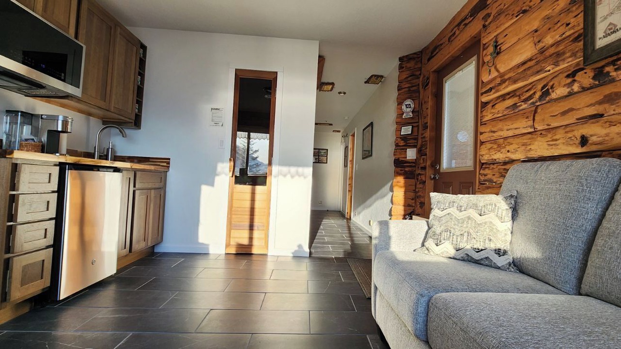 Photo of Livingroom in Valdez