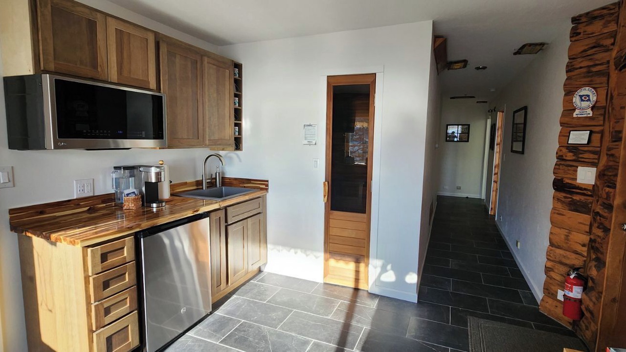Photo of Kitchen in Valdez