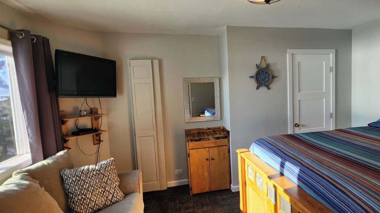 Photo of Bedroom in Valdez