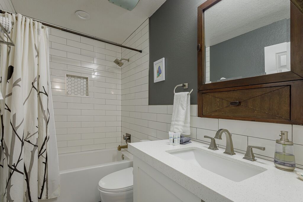 Photo of Bathroom in Greenbrier East Villas