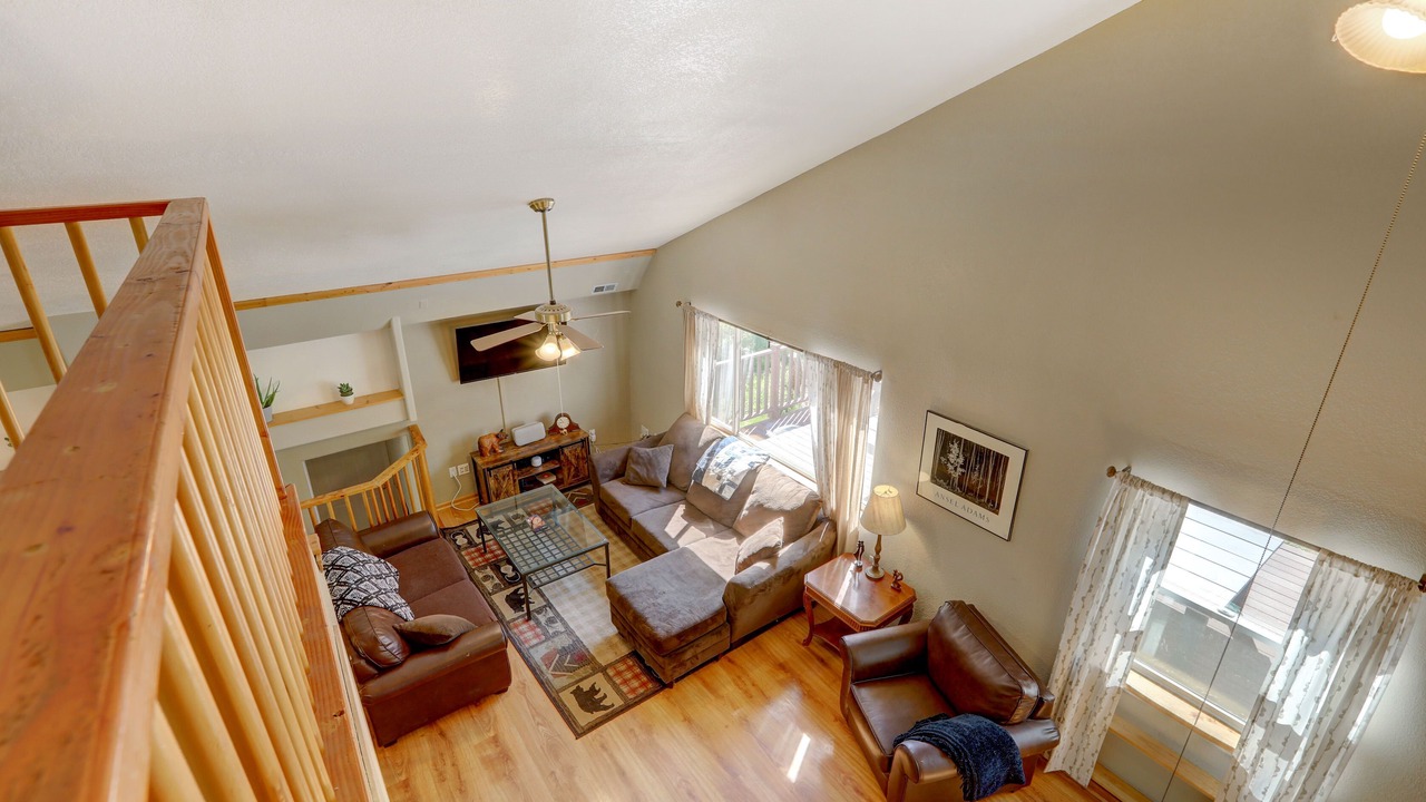 Photo of Livingroom in Coal Creek Canyon