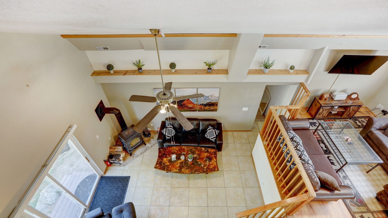 Photo of Livingroom in Coal Creek Canyon