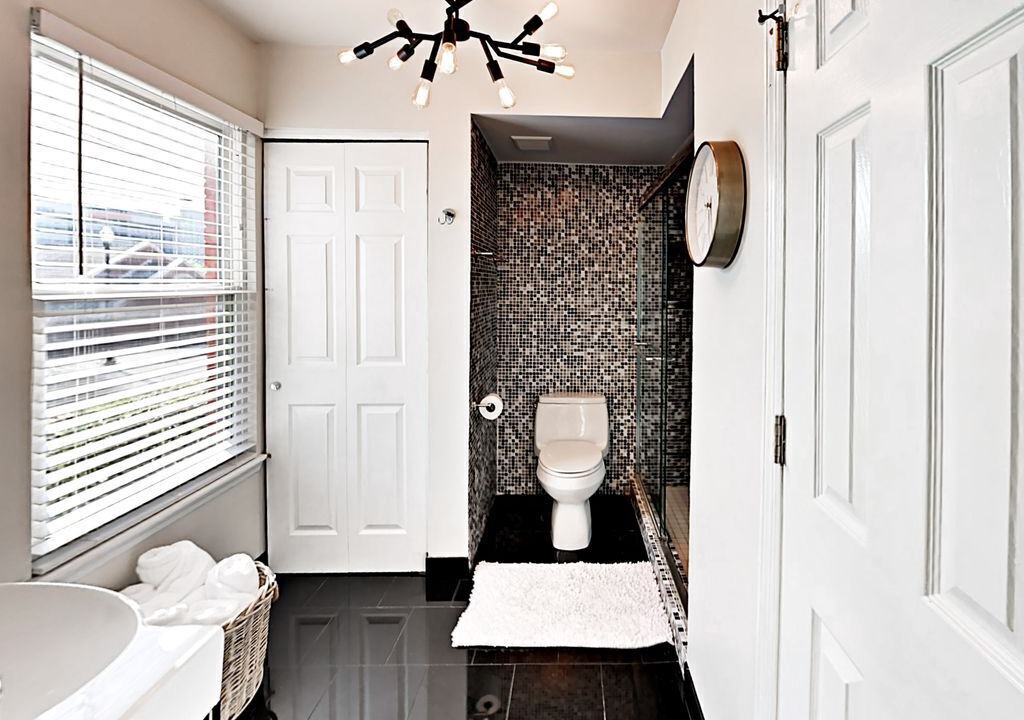 Photo of Bathroom in Rutledge Hill