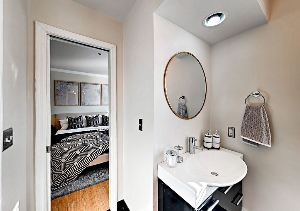 Photo of Bathroom in Rutledge Hill