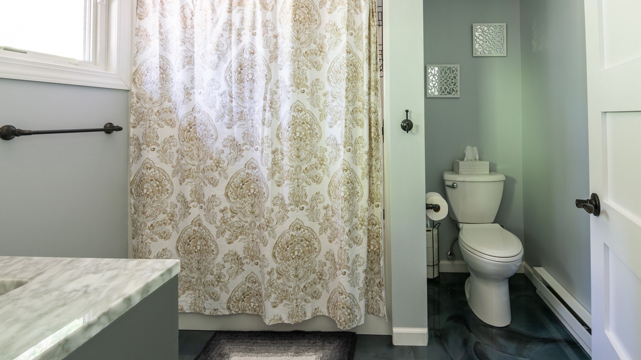 Photo of Bathroom in Lodi