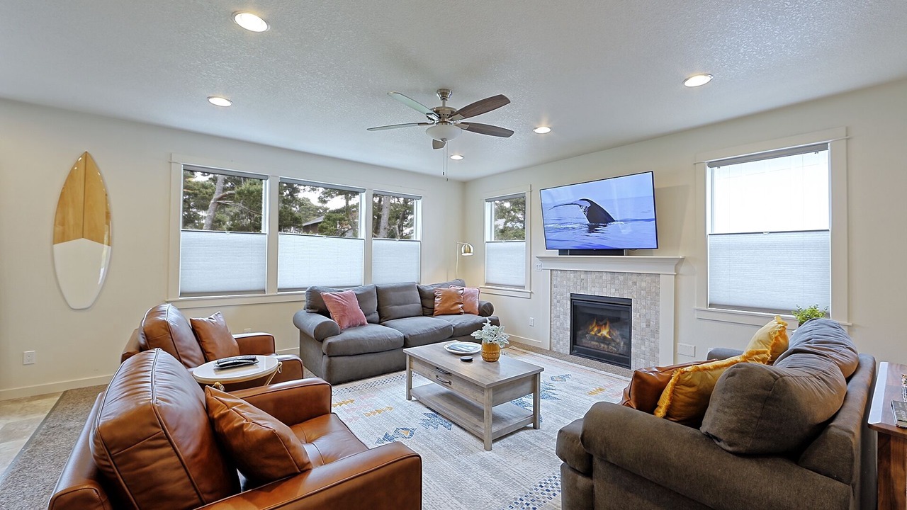 Photo of Livingroom in Rockaway Beach