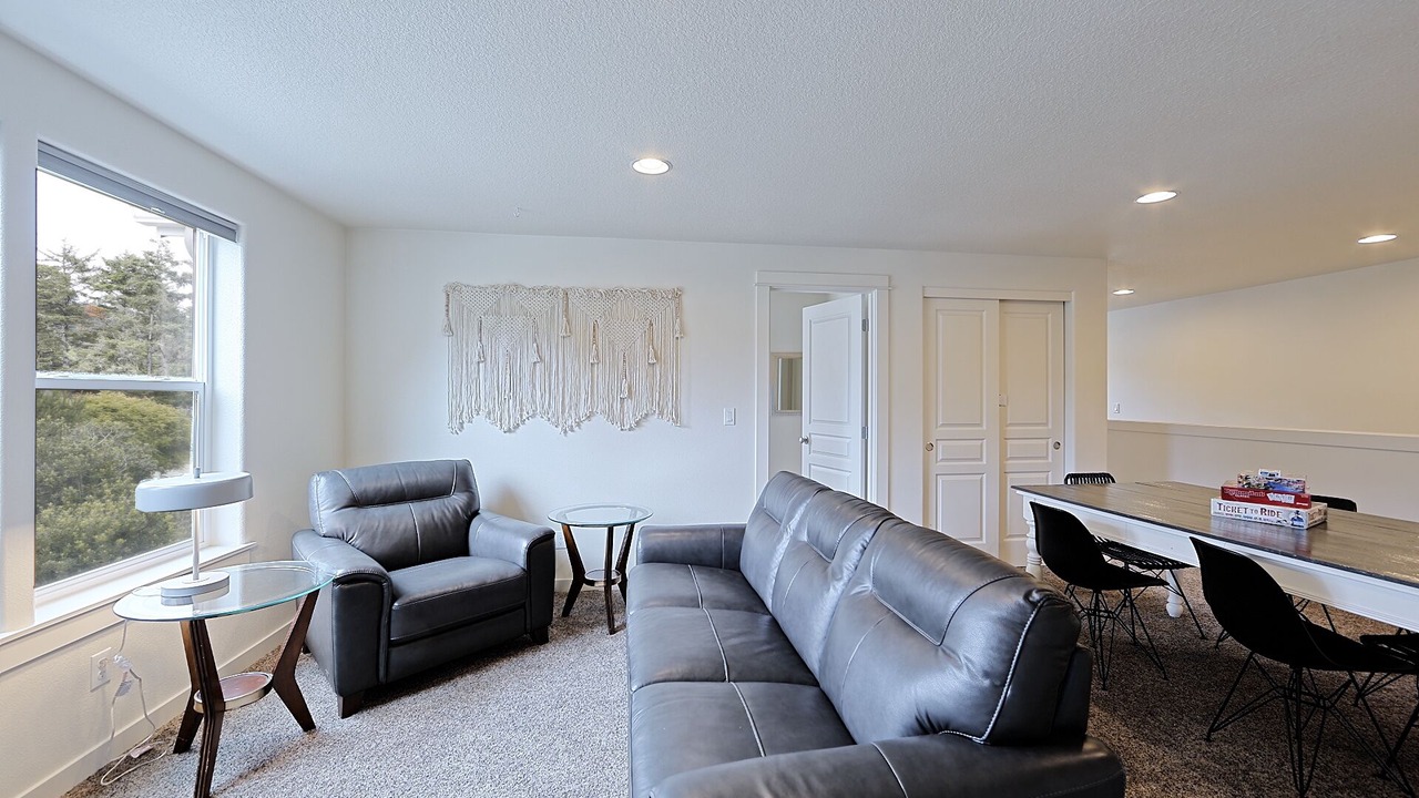 Photo of Bedroom in Rockaway Beach