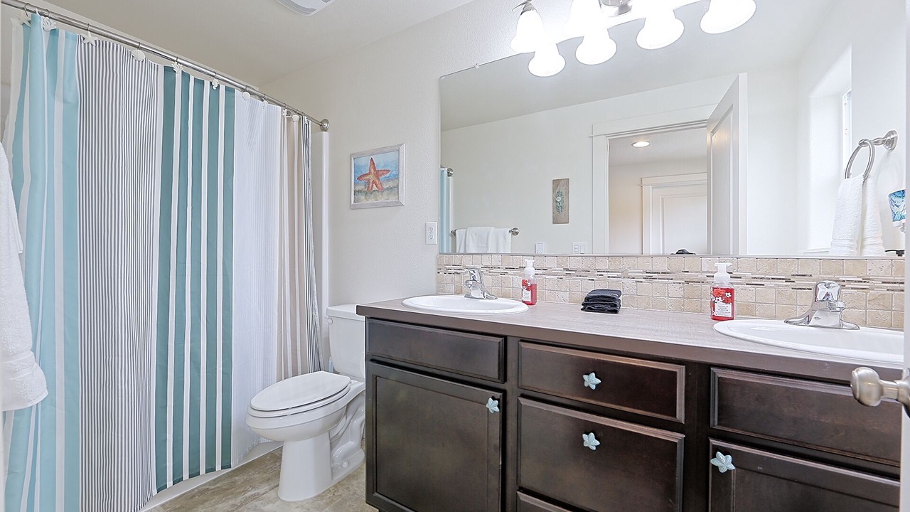 Photo of Bathroom in Rockaway Beach