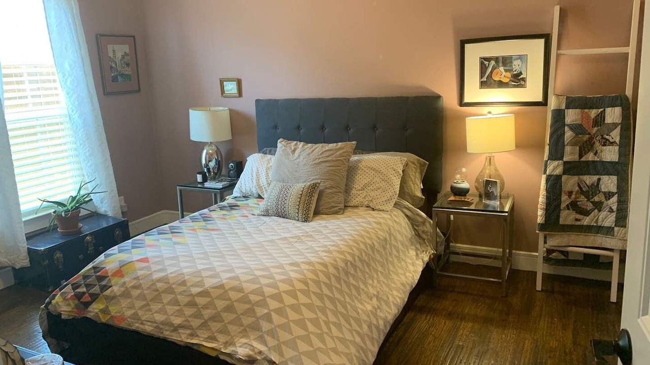 Photo of Bedroom in Oak Cliff