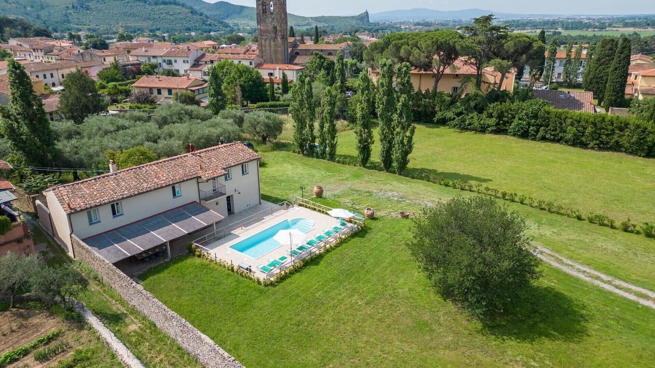 Photo of Outdoor in Calci
