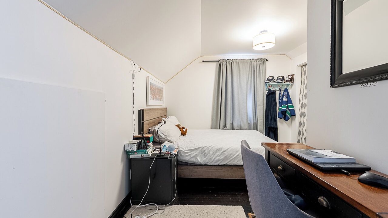Photo of Bedroom in Riley Park-Little Mountain