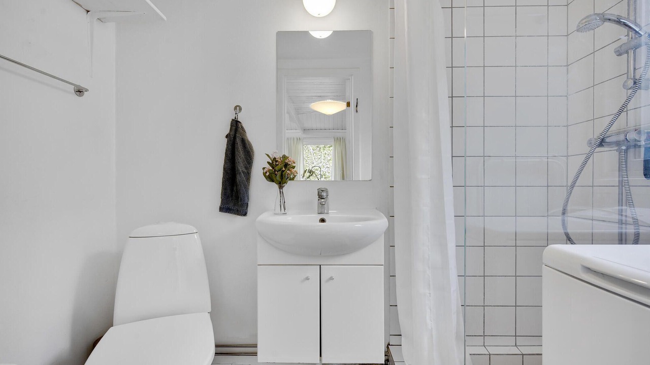 Photo of Bathroom in Snekkersten