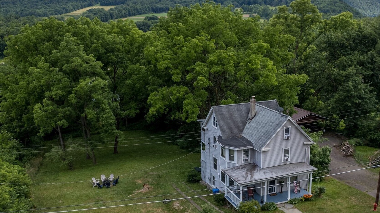 Photo of Outdoor in Camptown