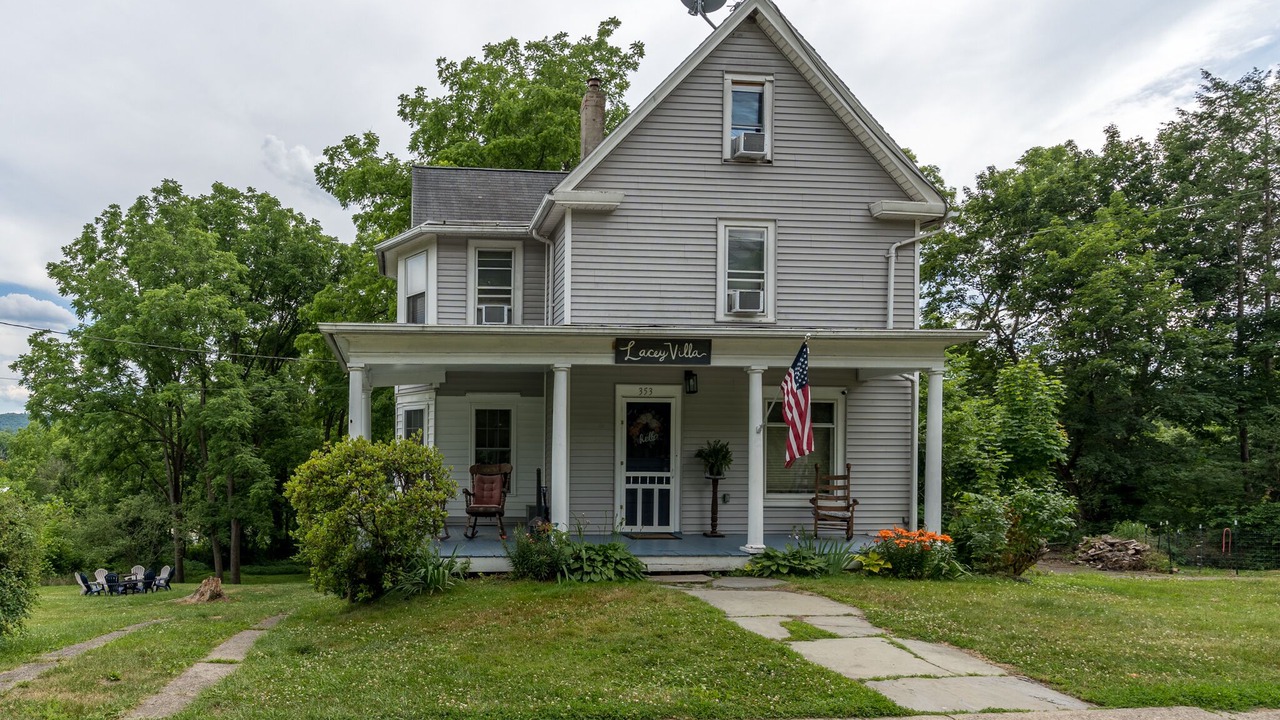 Photo of Outdoor in Camptown