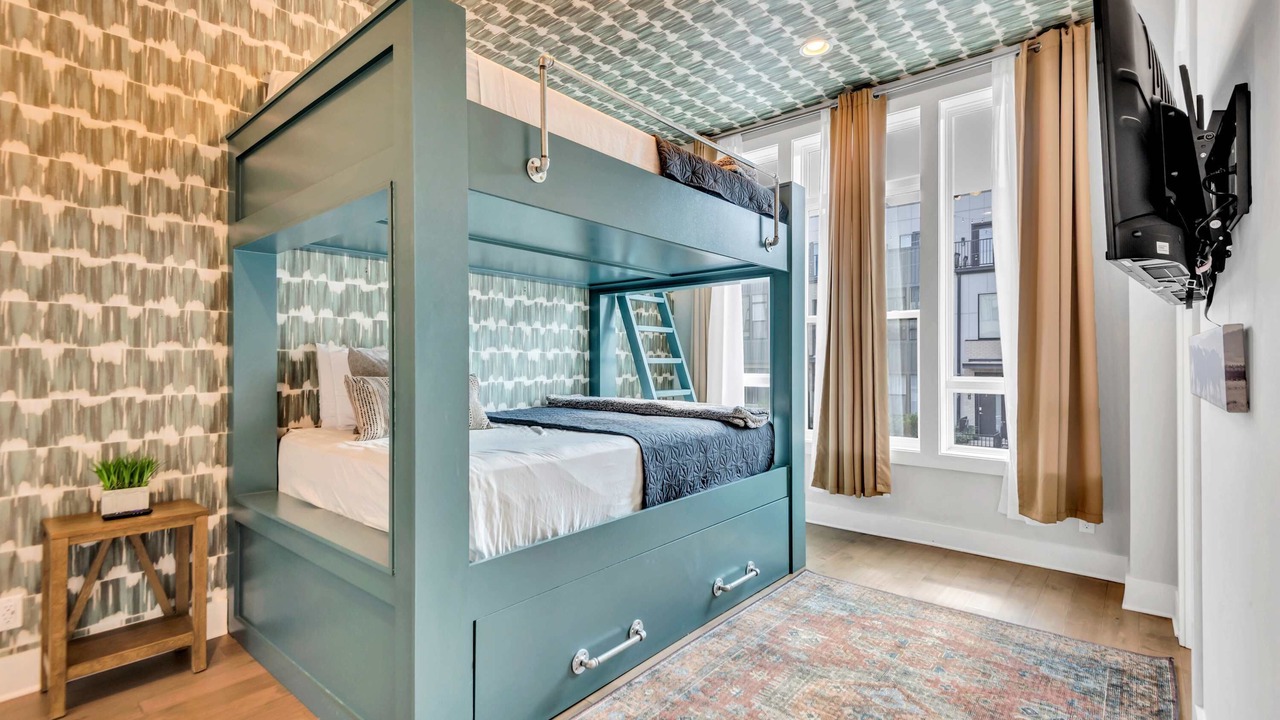 Photo of Bedroom in Hadley - Washington