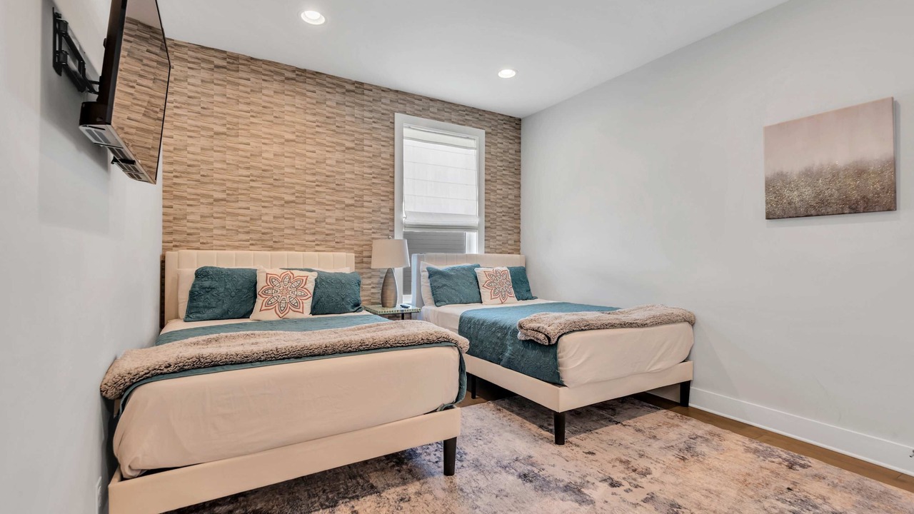 Photo of Bedroom in Hadley - Washington