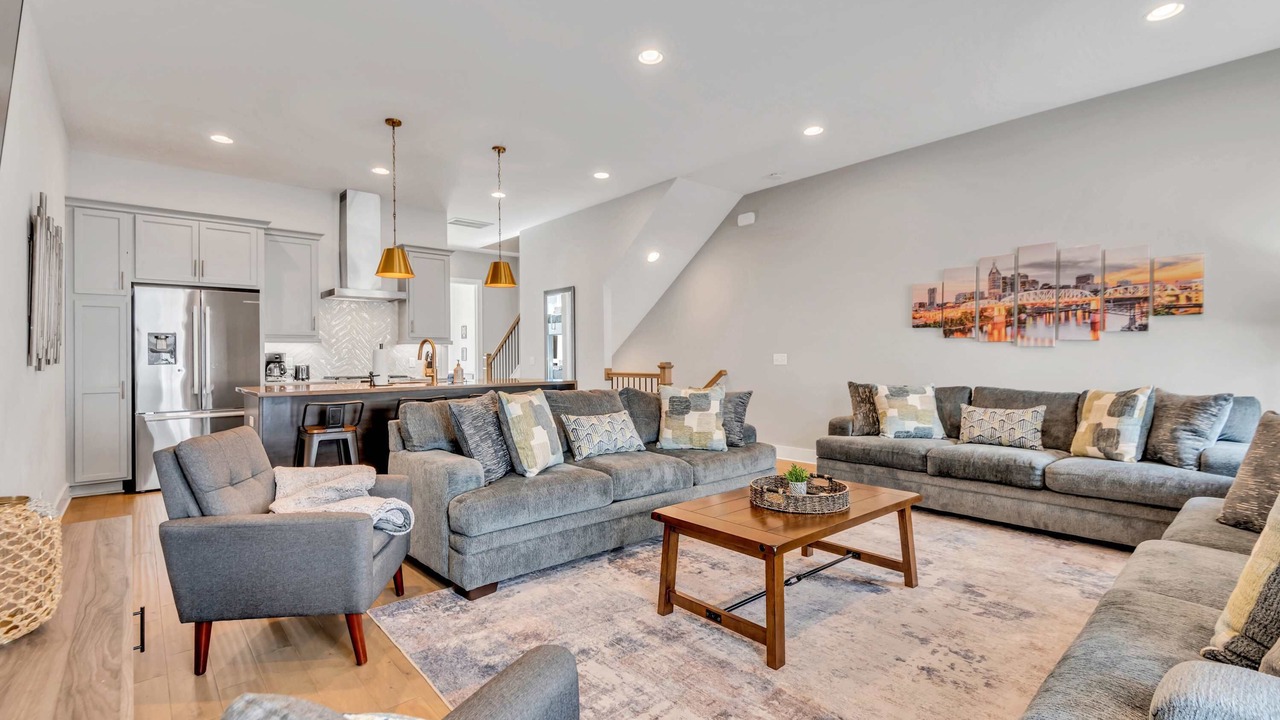 Photo of Livingroom in Hadley - Washington