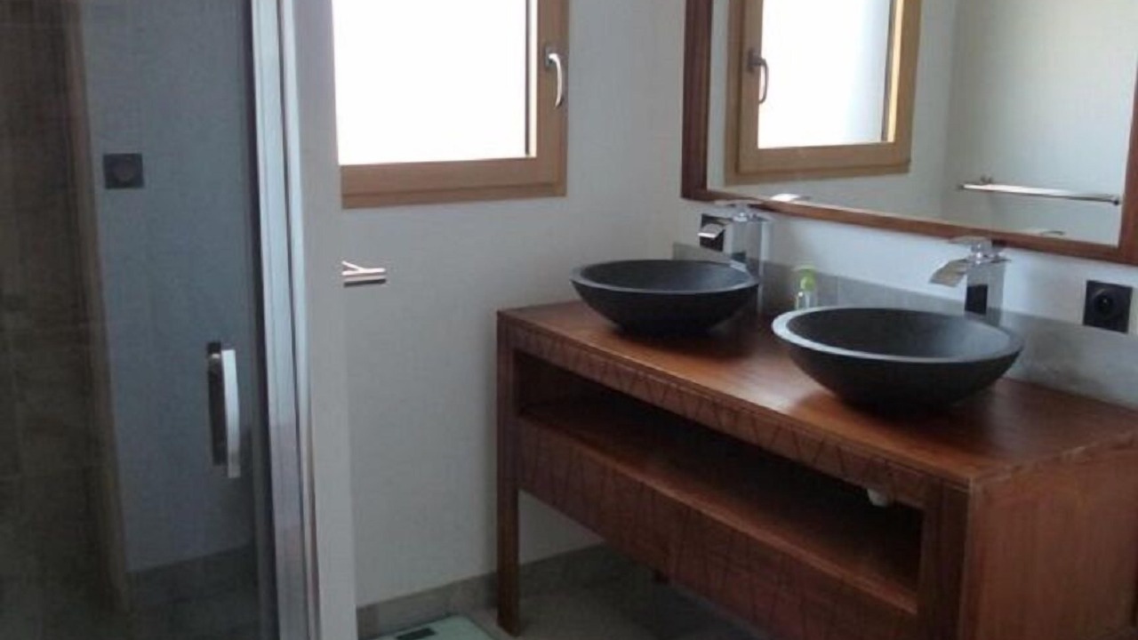 Photo of Bathroom in Saint-Julien-en-Vercors