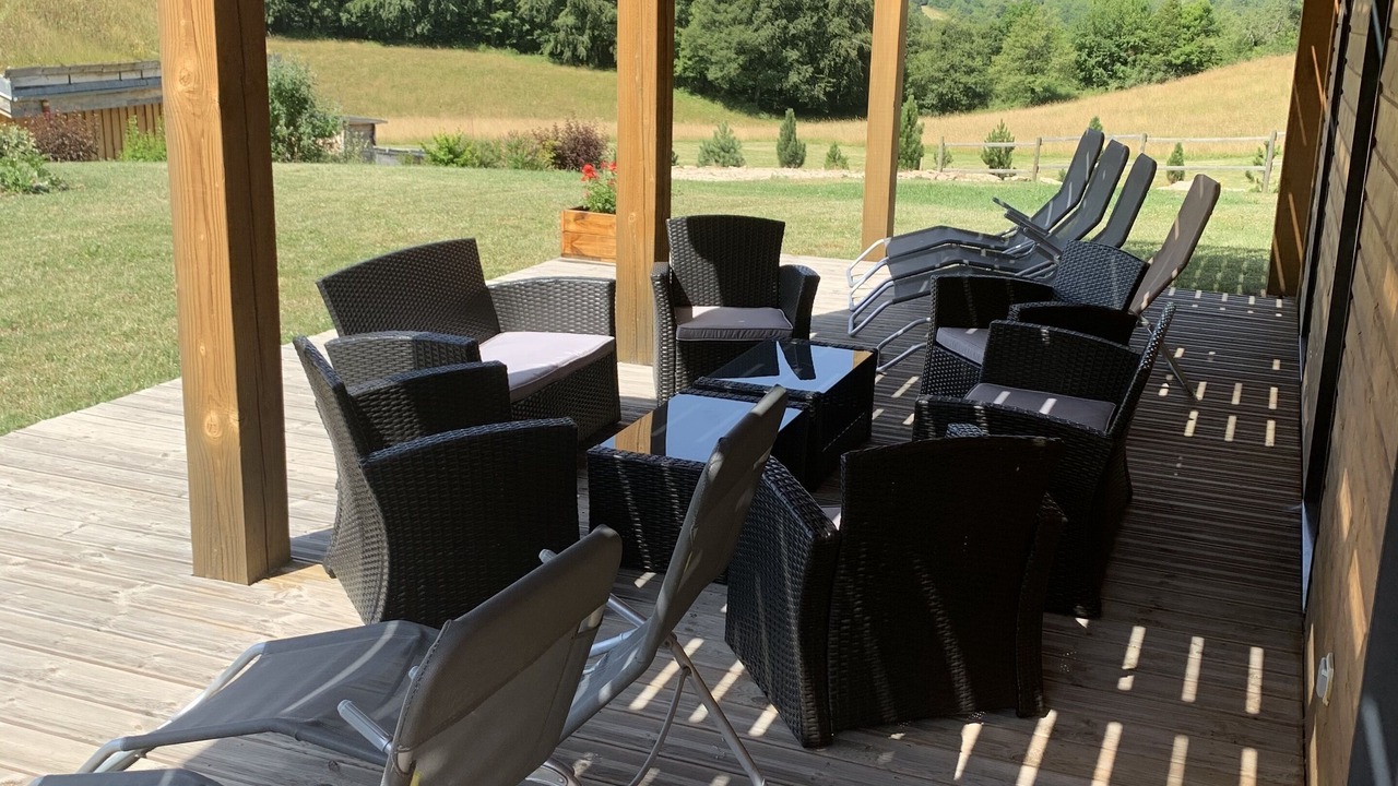 Photo of Patio Balcony in Saint-Julien-en-Vercors