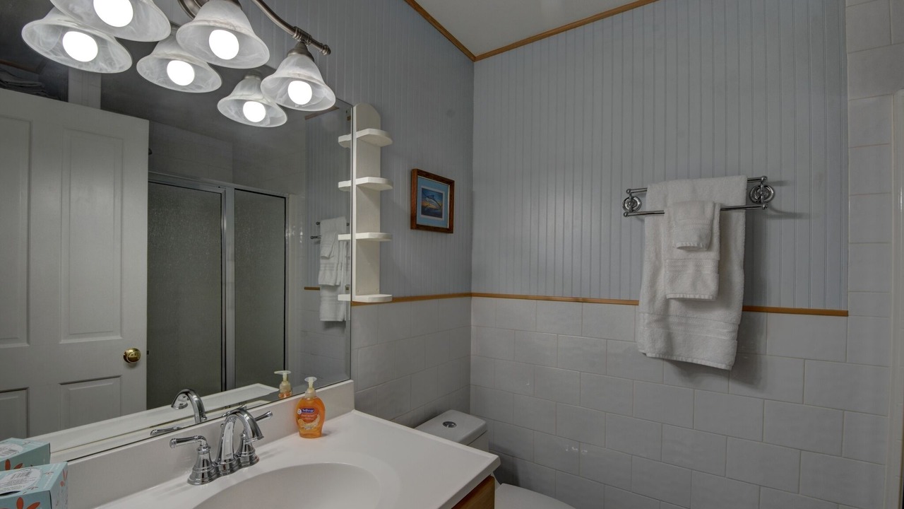 Photo of Bathroom in Hayesville