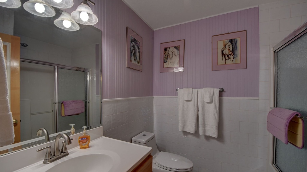 Photo of Bathroom in Hayesville