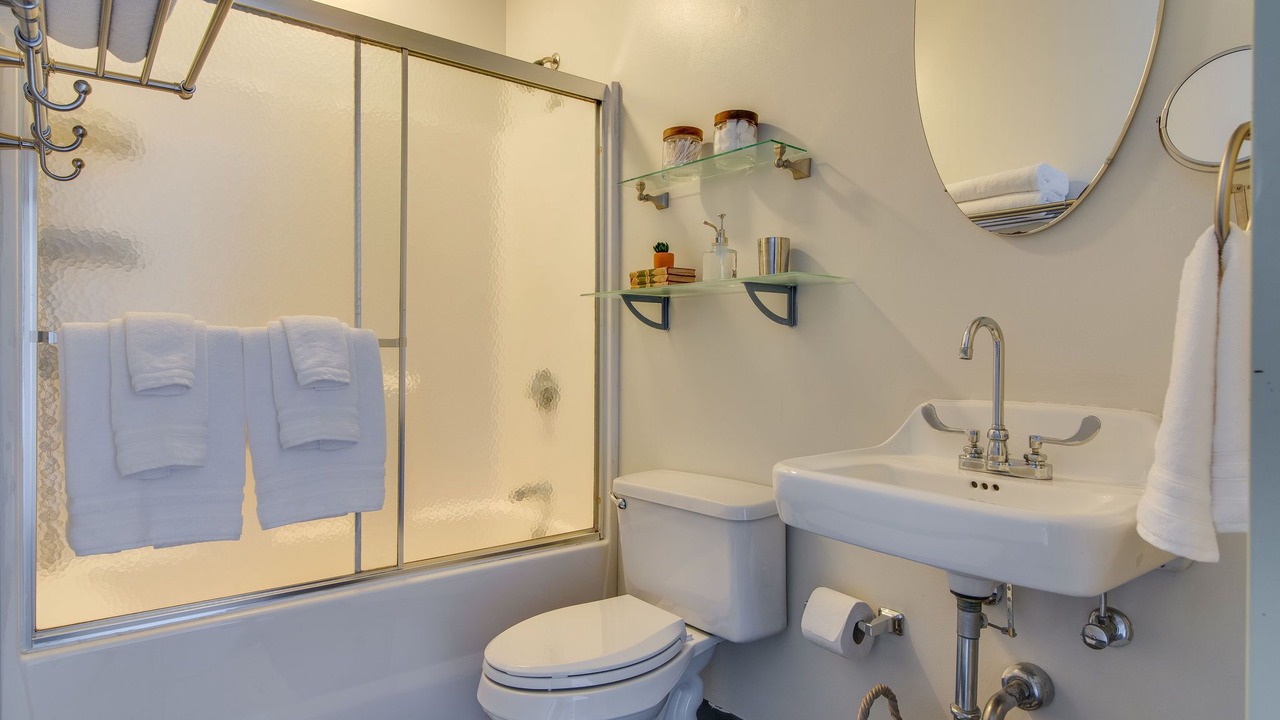 Photo of Bathroom in The Gulch
