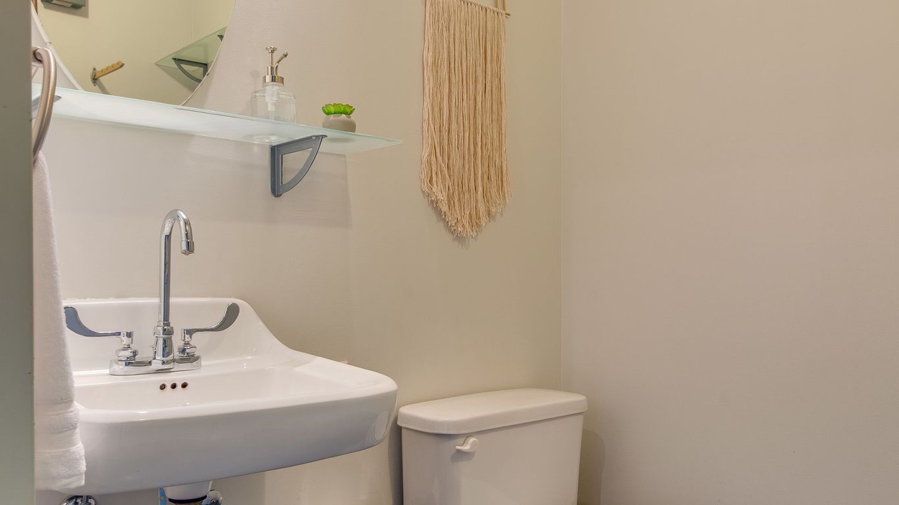 Photo of Bathroom in The Gulch