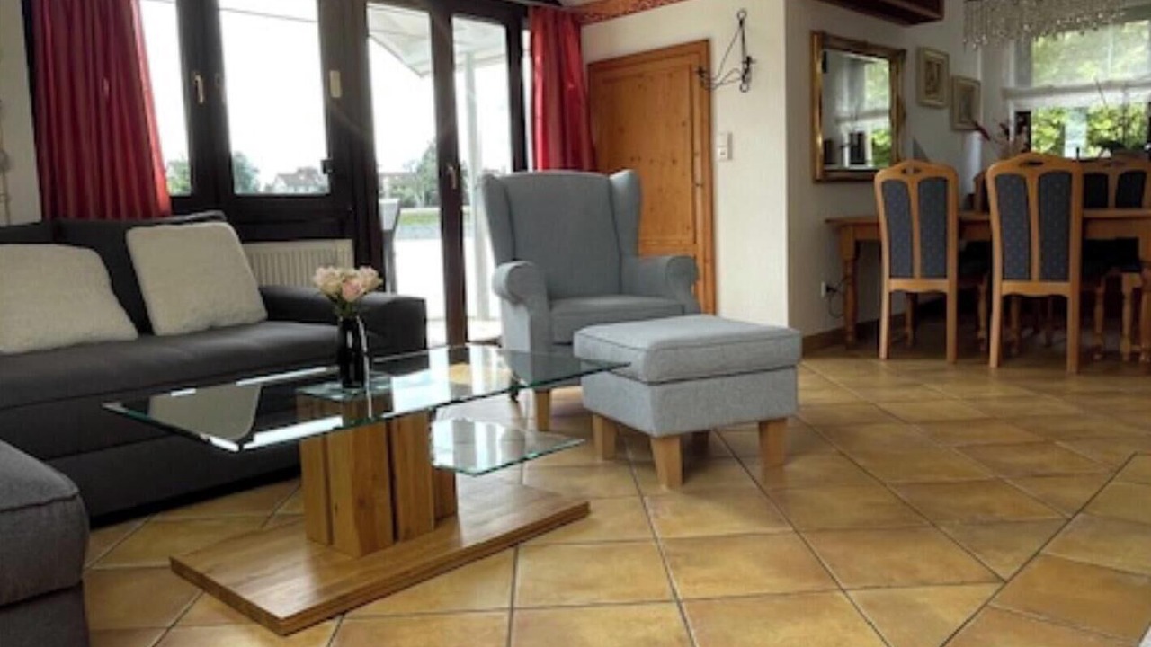 Photo of Livingroom in Hochbuch