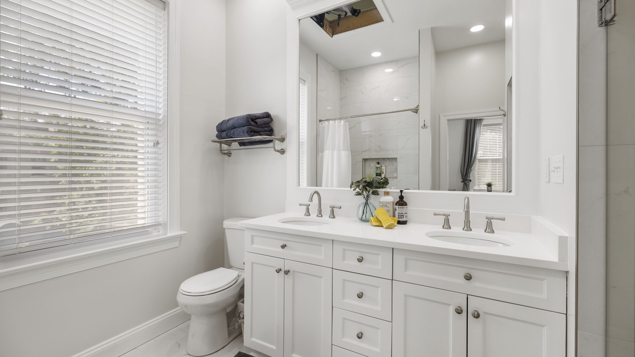 Photo of Bathroom in Petworth