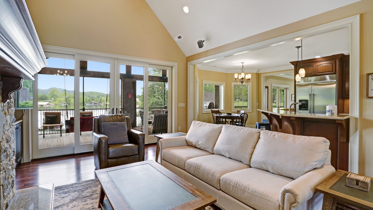 Photo of Livingroom in Hayesville