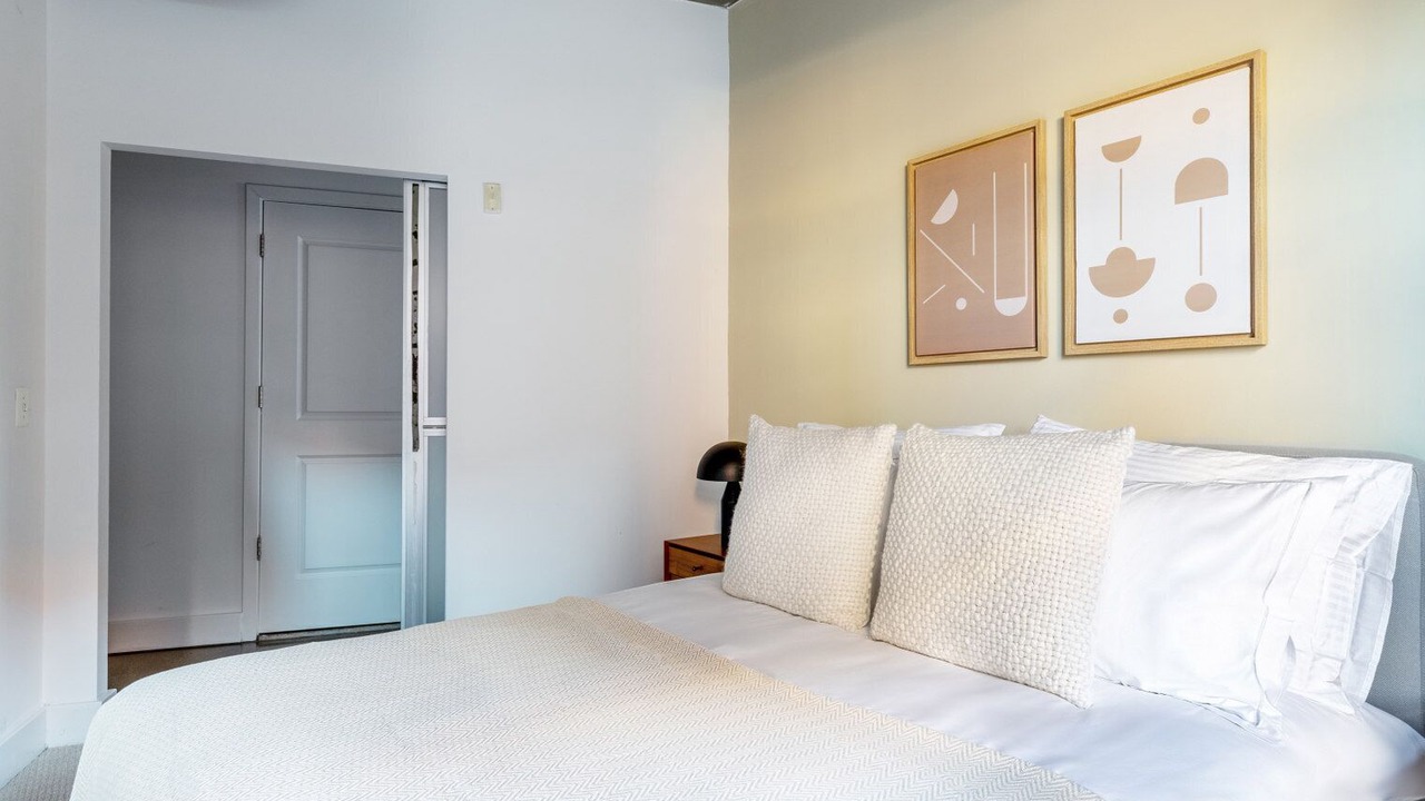 Photo of Bedroom in Logan Circle