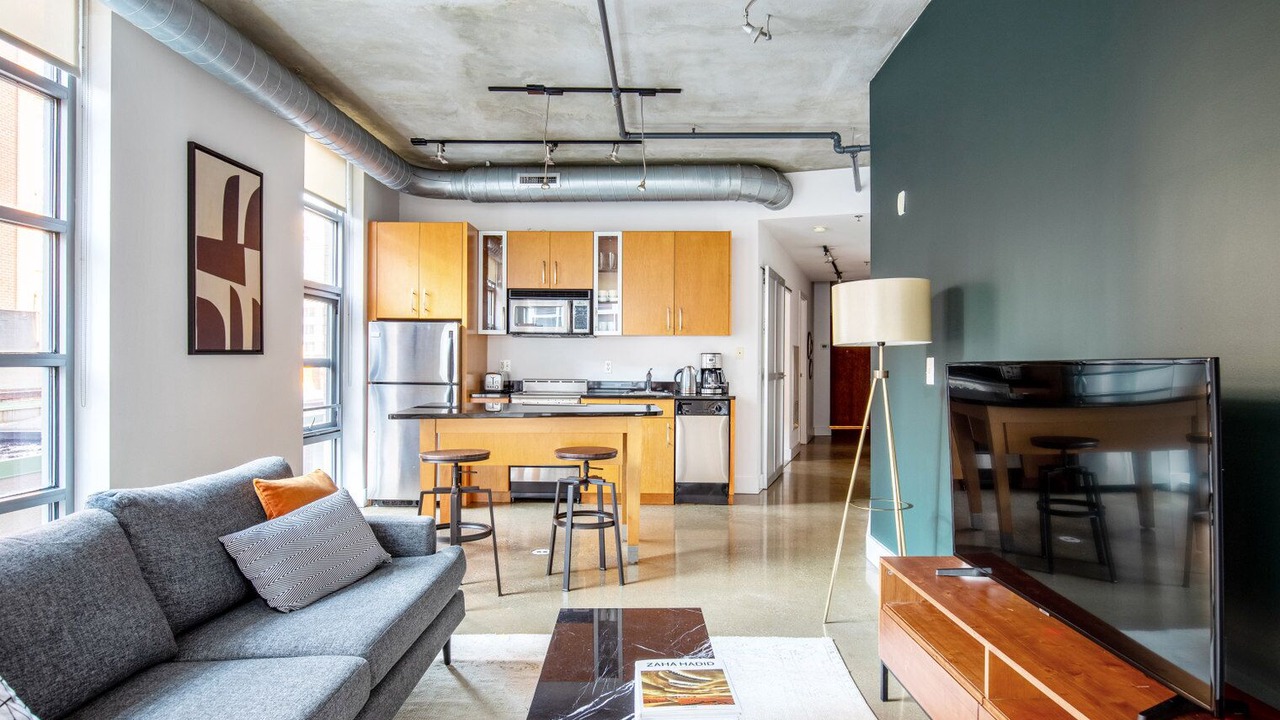 Photo of Livingroom in Logan Circle