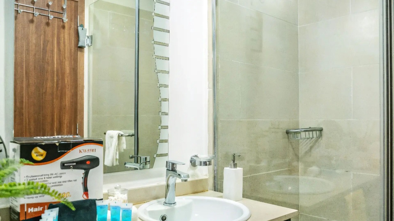 Photo of Bathroom in Dzorwulu